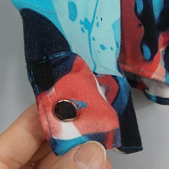 Simplicity work of Art Top - Picture 3 of 6